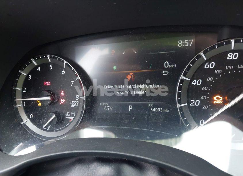 Photo 7 of 2021 Toyota Highlander XLE (VIN 5TDGZRBH3MS528372)