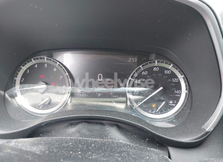 Photo 7 of 2022 Toyota Highlander XLE (VIN 5TDGZRBH3NS587245)