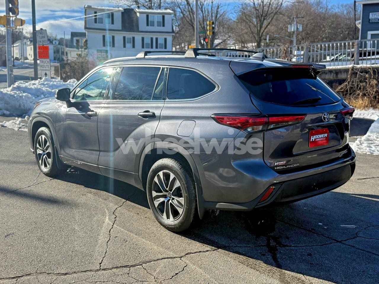 Photo 2 of 2020 TOYOTA HIGHLANDER XLE (VIN 5TDGZRBH4LS048405)