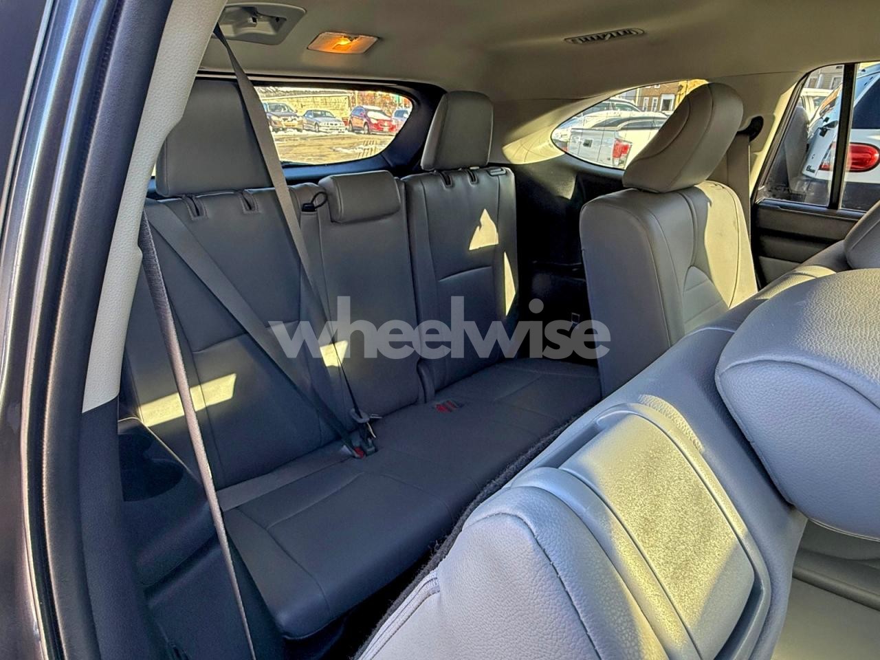 Photo 7 of 2020 TOYOTA HIGHLANDER XLE (VIN 5TDGZRBH4LS048405)