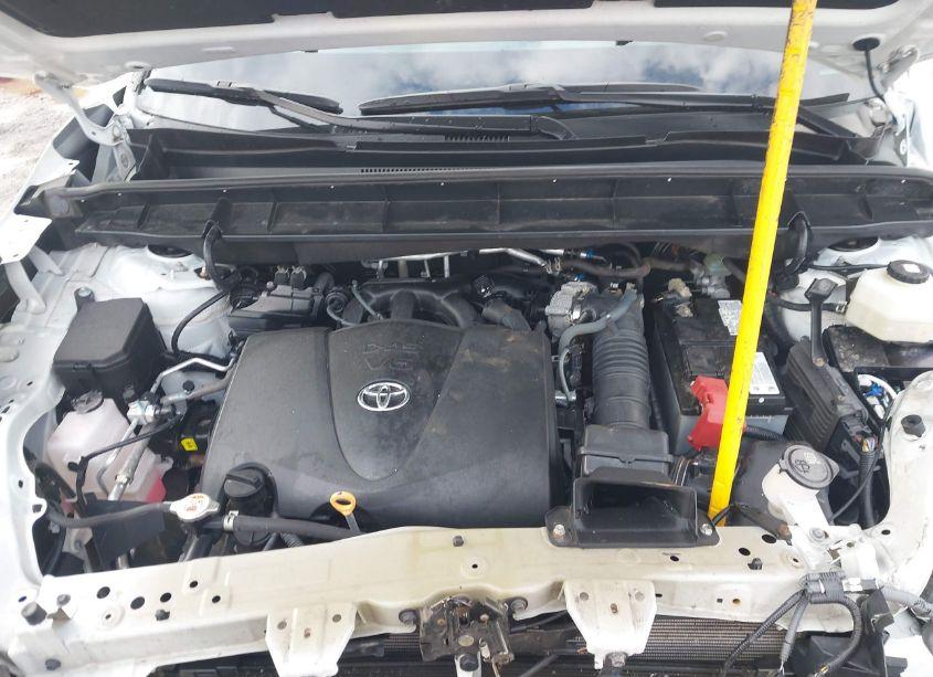 Photo 10 of 2020 Toyota Highlander XLE (VIN 5TDGZRBH4LS503818)