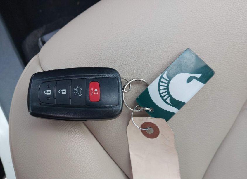 Photo 11 of 2020 Toyota Highlander XLE (VIN 5TDGZRBH4LS503818)