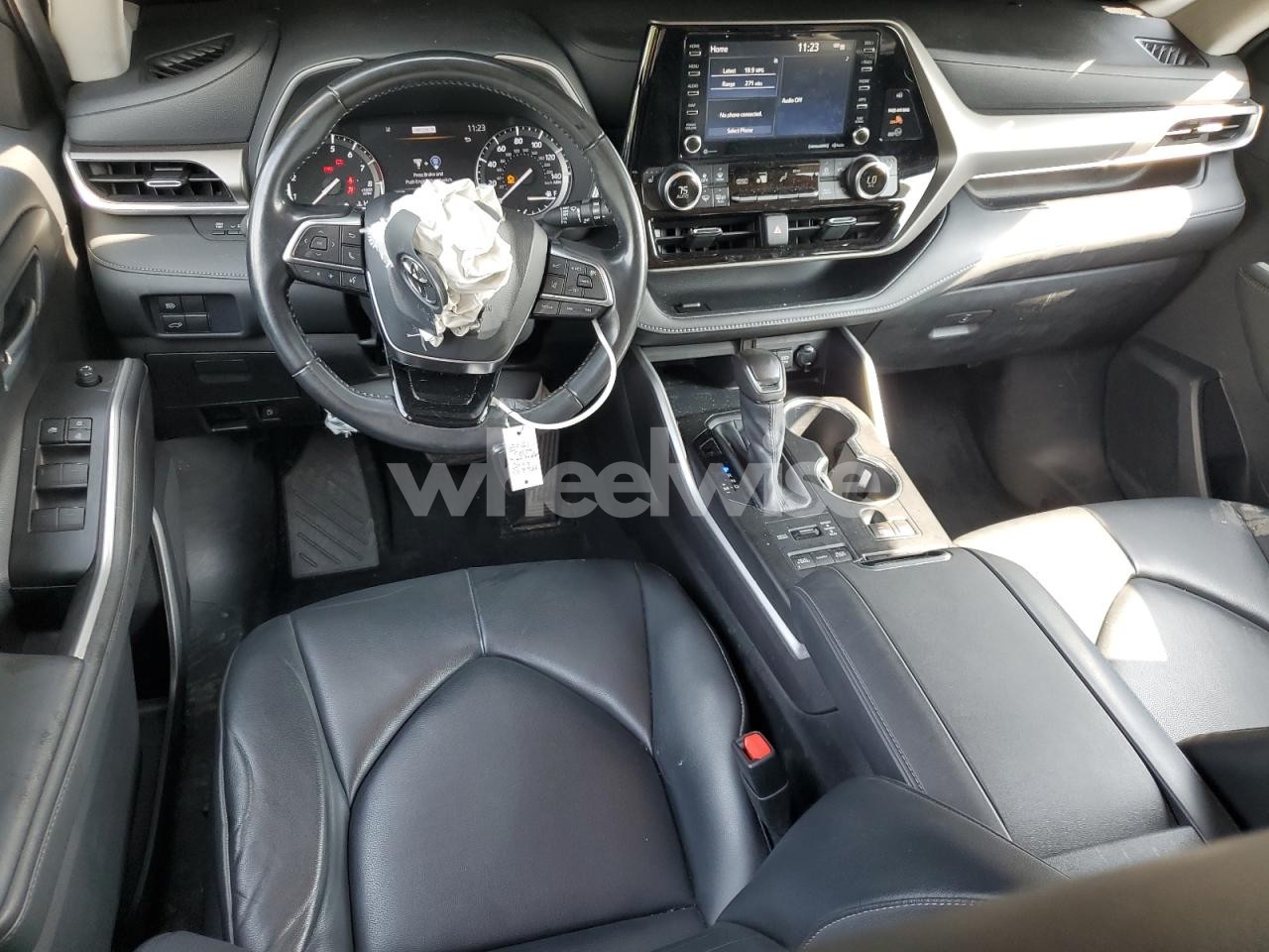 Photo 8 of 2021 TOYOTA HIGHLANDER XLE (VIN 5TDGZRBH4MS067926)