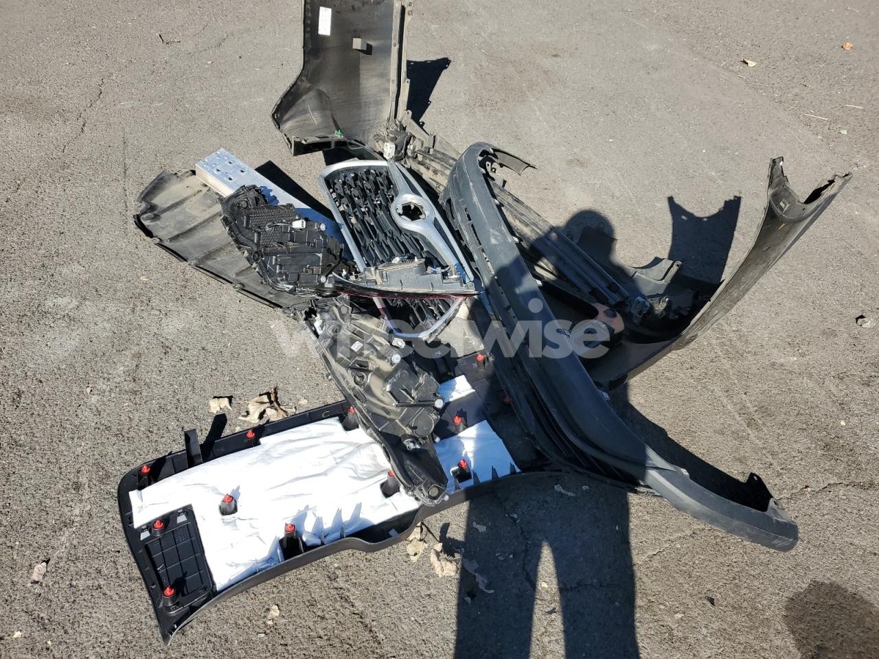 Photo 12 of 2021 TOYOTA HIGHLANDER XLE (VIN 5TDGZRBH4MS073645)