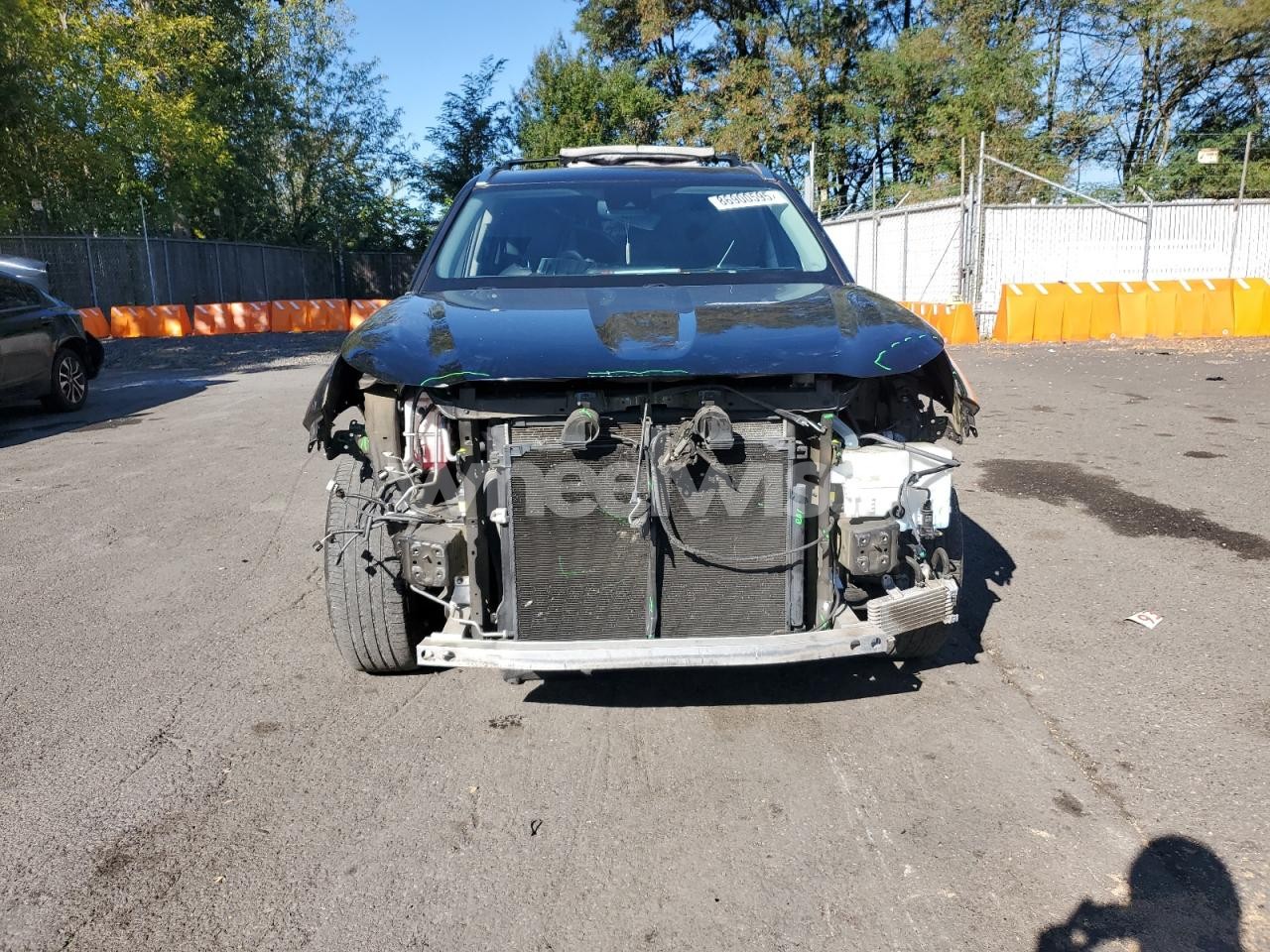 Photo 5 of 2021 TOYOTA HIGHLANDER XLE (VIN 5TDGZRBH4MS073645)