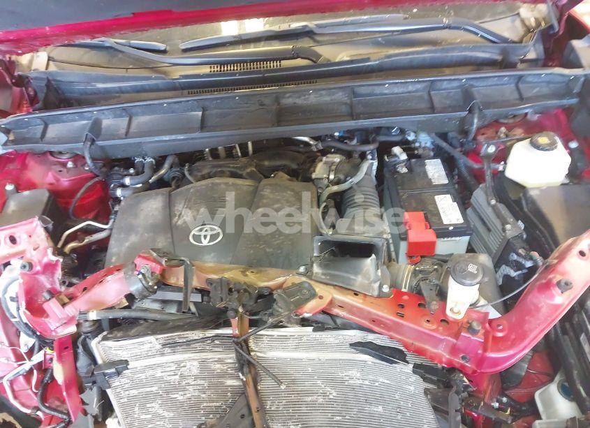 Photo 10 of 2021 Toyota Highlander XLE (VIN 5TDGZRBH4MS107759)