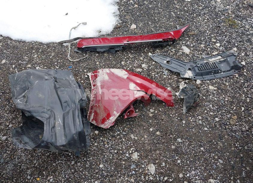 Photo 12 of 2021 Toyota Highlander XLE (VIN 5TDGZRBH4MS107759)