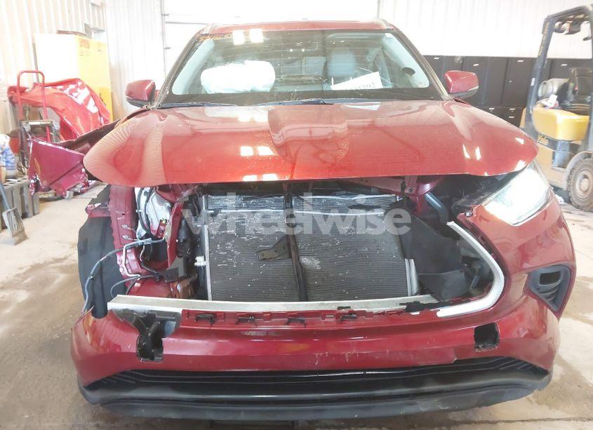 Photo 13 of 2021 Toyota Highlander XLE (VIN 5TDGZRBH4MS107759)