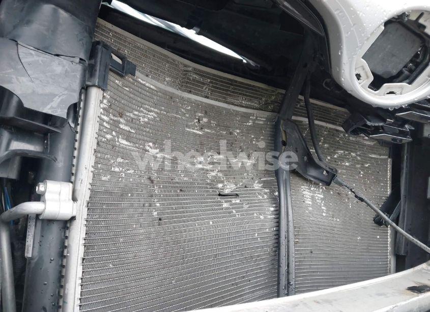 Photo 18 of 2022 Toyota Highlander XLE (VIN 5TDGZRBH4NS240703)