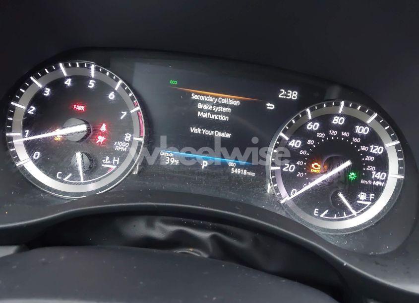 Photo 7 of 2022 Toyota Highlander XLE (VIN 5TDGZRBH4NS240703)