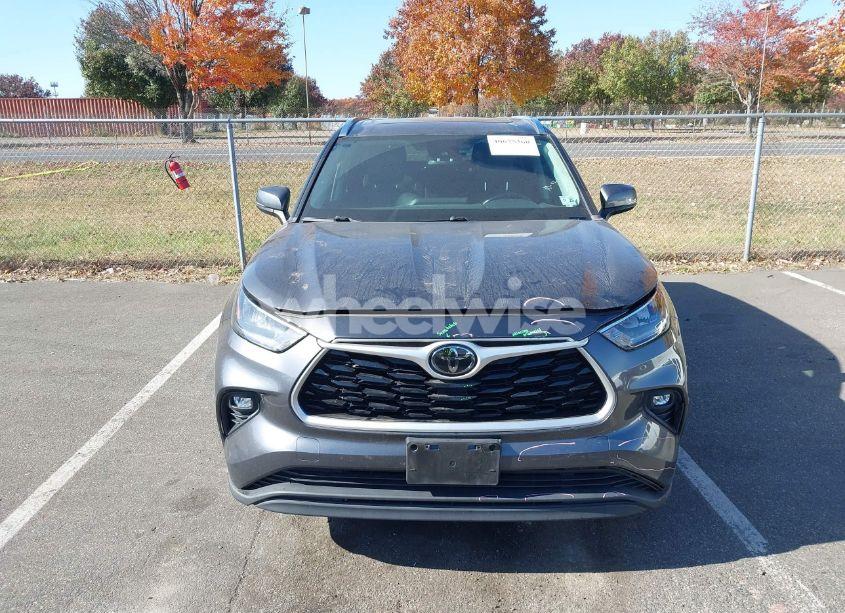 Photo 12 of 2020 Toyota Highlander XLE (VIN 5TDGZRBH6LS010111)