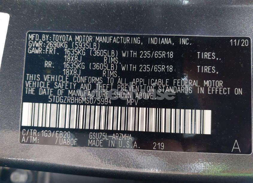 Photo 9 of 2021 Toyota Highlander XLE (VIN 5TDGZRBH6MS075994)