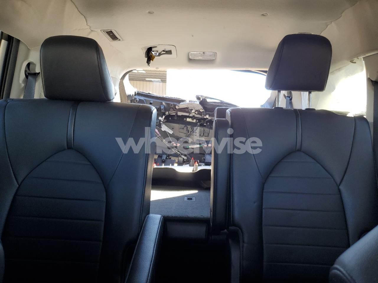 Photo 10 of 2021 TOYOTA HIGHLANDER XLE (VIN 5TDGZRBH6MS122425)