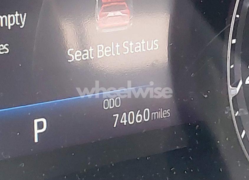 Photo 7 of 2021 Toyota Highlander XLE (VIN 5TDGZRBH6MS133358)