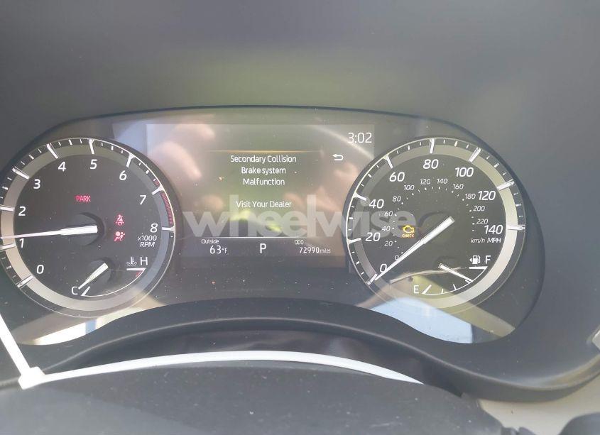 Photo 15 of 2021 Toyota Highlander XLE (VIN 5TDGZRBH7MS540086)