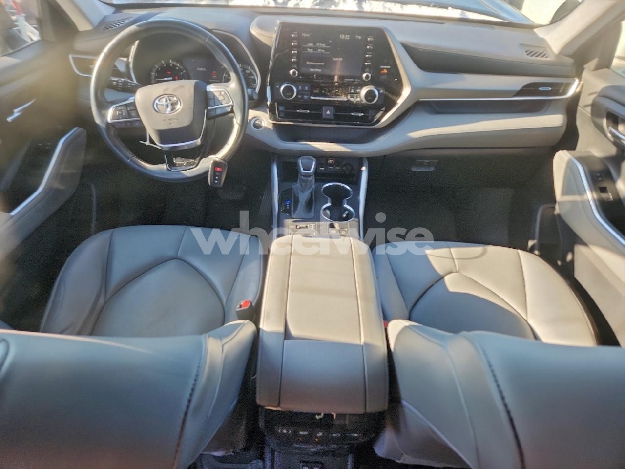 Photo 8 of 2021 TOYOTA HIGHLANDER XLE (VIN 5TDGZRBH7MS540976)