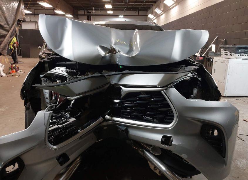 Photo 12 of 2021 Toyota Highlander XLE (VIN 5TDGZRBH7MS557986)