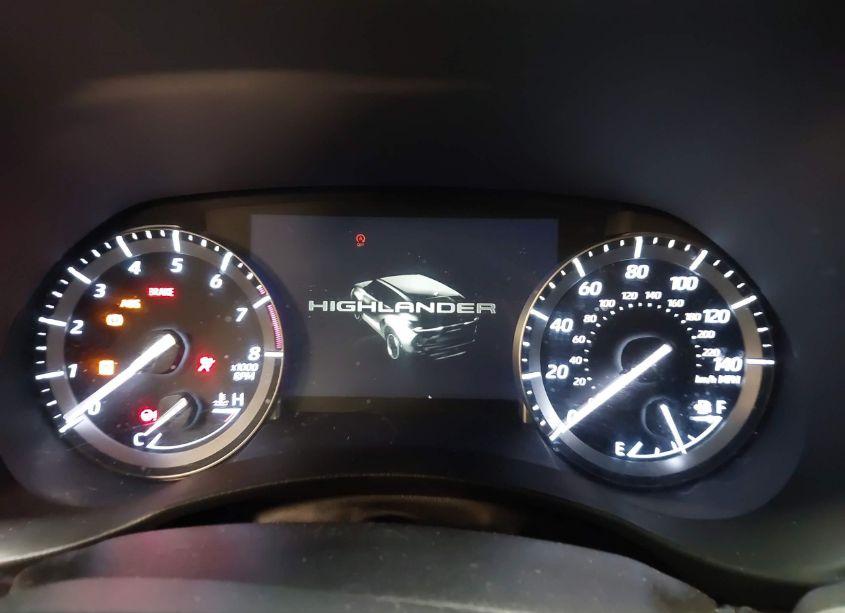 Photo 15 of 2021 Toyota Highlander XLE (VIN 5TDGZRBH7MS557986)