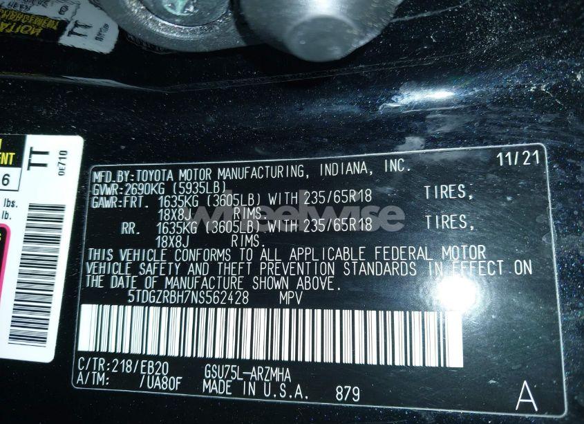 Photo 9 of 2022 Toyota Highlander XLE (VIN 5TDGZRBH7NS562428)