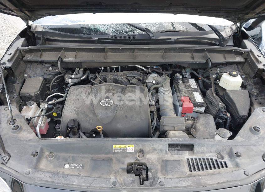 Photo 10 of 2022 Toyota Highlander XLE (VIN 5TDGZRBH7NS564695)