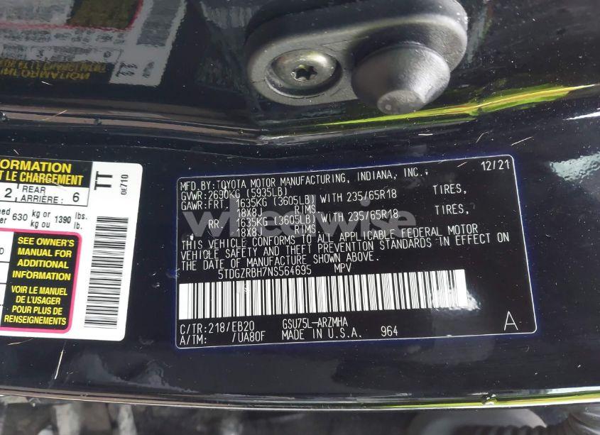 Photo 9 of 2022 Toyota Highlander XLE (VIN 5TDGZRBH7NS564695)