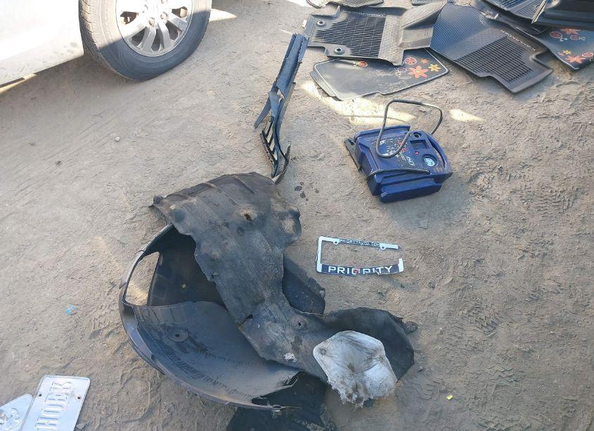 Photo 12 of 2021 Toyota Highlander XLE (VIN 5TDGZRBH8MS058260)