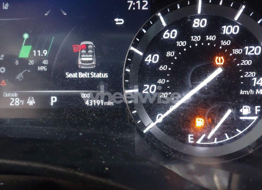 Photo 15 of 2021 Toyota Highlander XLE (VIN 5TDGZRBH8MS068612)