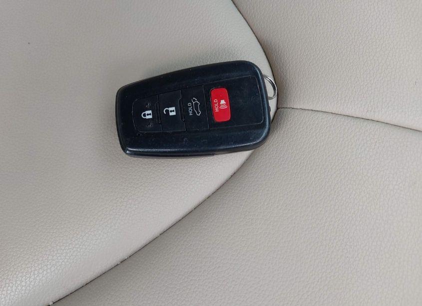 Photo 11 of 2021 Toyota Highlander XLE (VIN 5TDGZRBH8MS110115)