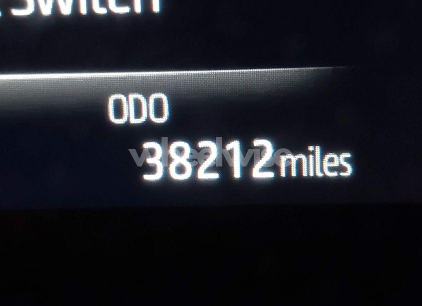 Photo 15 of 2022 Toyota Highlander XLE (VIN 5TDGZRBH8NS576211)