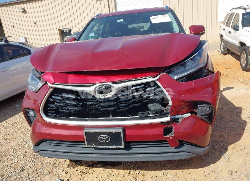 Photo 12 of 2020 Toyota Highlander XLE (VIN 5TDGZRBH9LS011673)