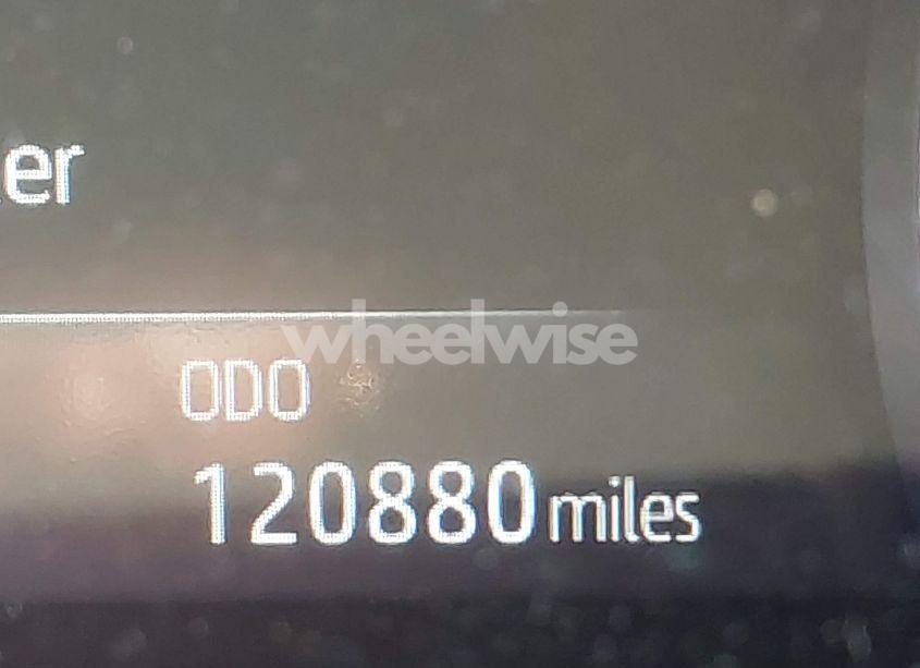 Photo 15 of 2020 Toyota Highlander XLE (VIN 5TDGZRBH9LS011673)