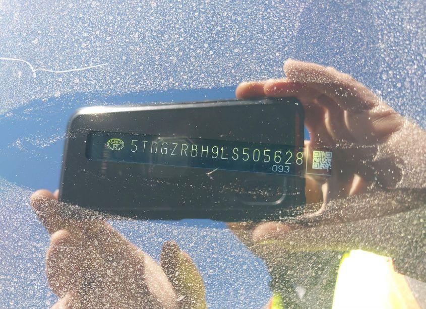 Photo 9 of 2020 Toyota Highlander XLE (VIN 5TDGZRBH9LS505628)