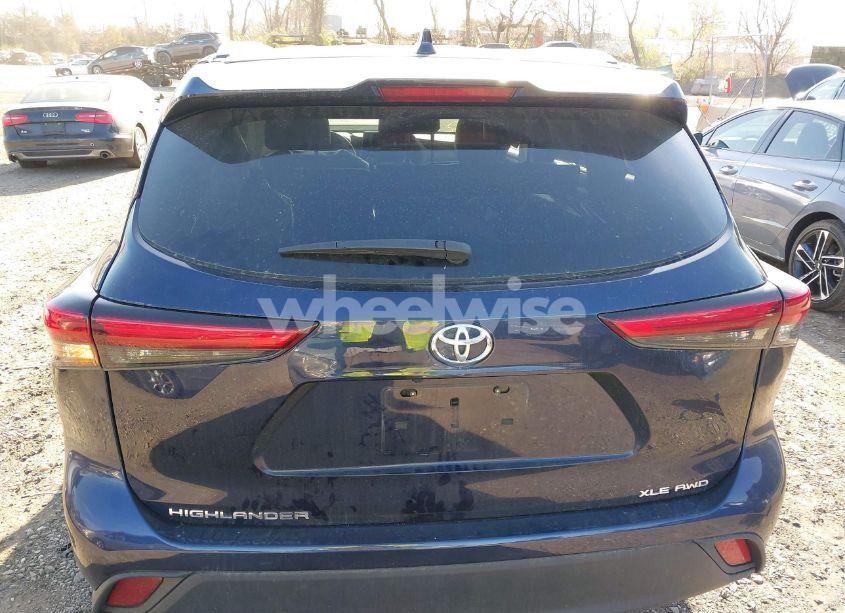 Photo 16 of 2021 Toyota Highlander XLE (VIN 5TDGZRBH9MS136822)