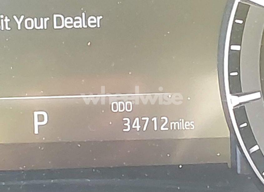 Photo 7 of 2021 Toyota Highlander XLE (VIN 5TDGZRBH9MS136822)