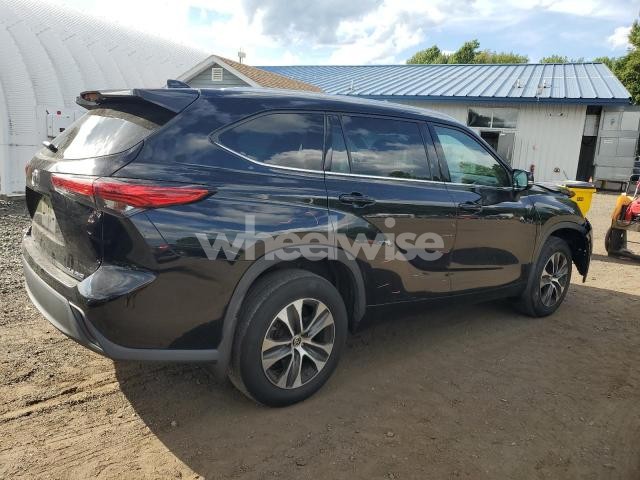 Photo 8 of 2020 TOYOTA HIGHLANDER XLE (VIN 5TDGZRBHXLS051261)