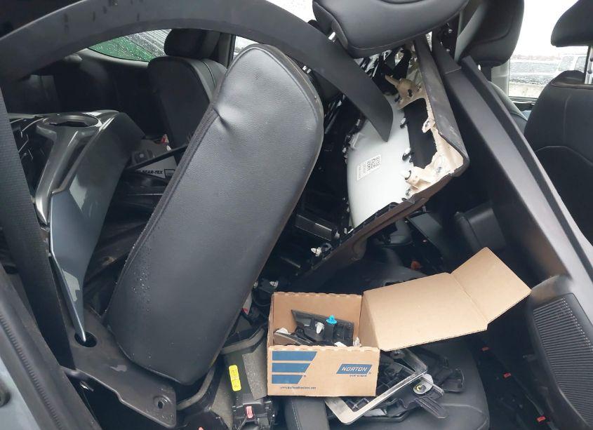 Photo 8 of 2021 Toyota Highlander XLE (VIN 5TDGZRBHXMS066313)