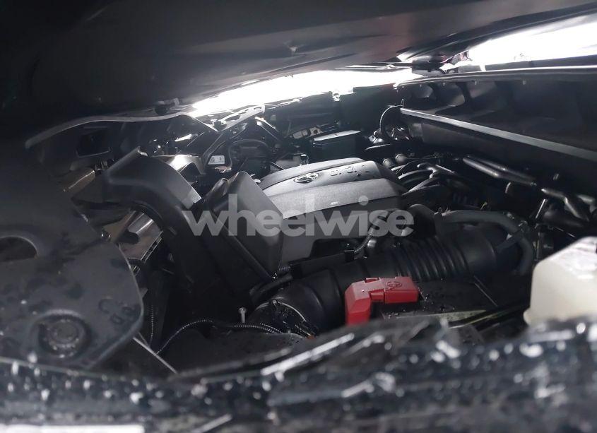 Photo 10 of 2021 Toyota Highlander XLE (VIN 5TDGZRBHXMS084794)