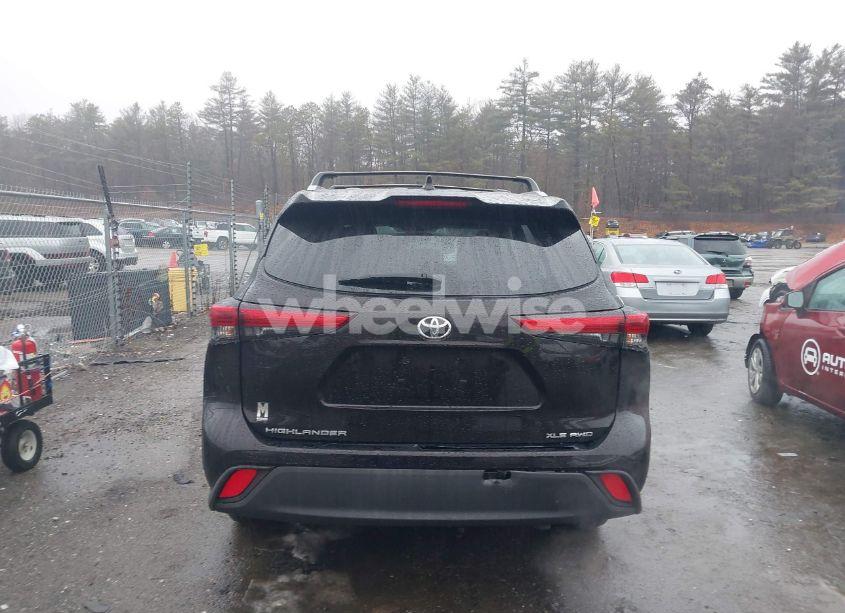 Photo 16 of 2021 Toyota Highlander XLE (VIN 5TDGZRBHXMS084794)