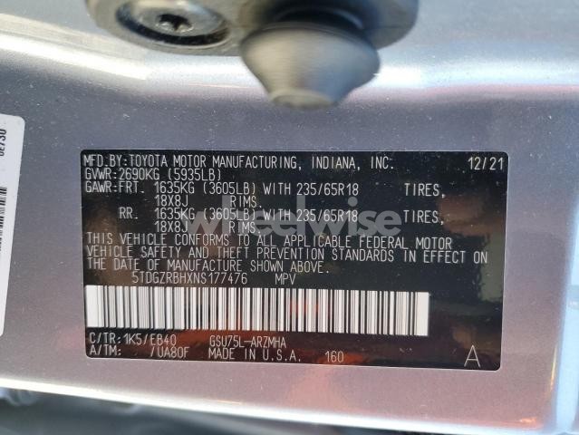 Photo 6 of 2022 TOYOTA HIGHLANDER XLE (VIN 5TDGZRBHXNS177476)