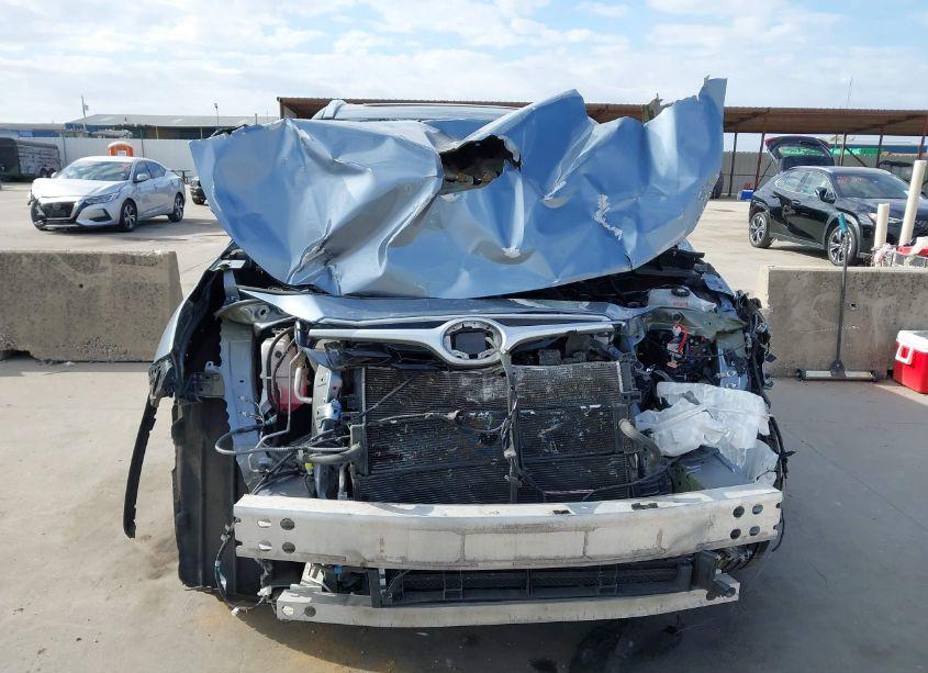 Photo 12 of 2021 Toyota Highlander HYBRID XLE (VIN 5TDHARAH1MS007454)