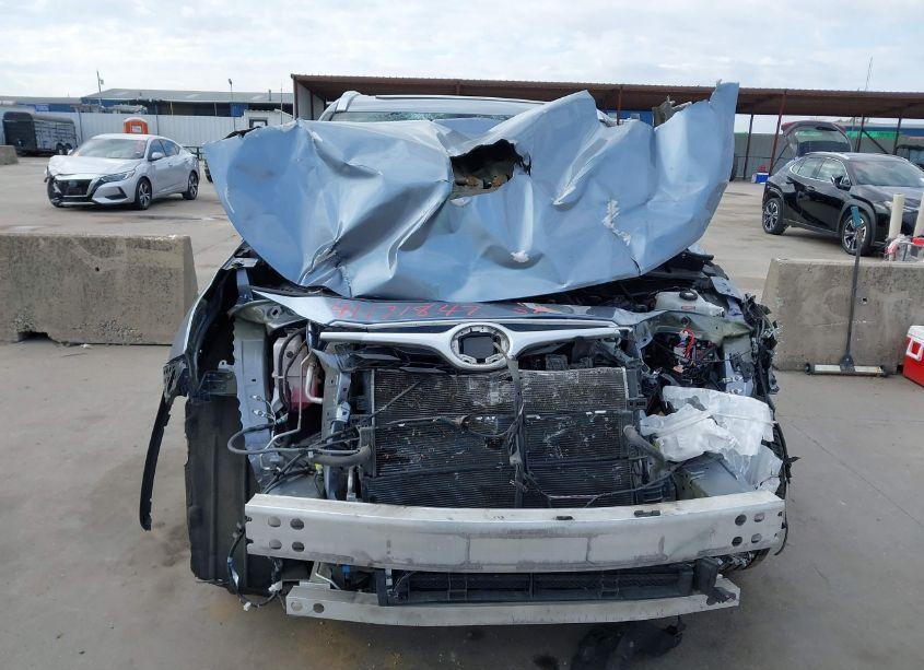 Photo 6 of 2021 Toyota Highlander HYBRID XLE (VIN 5TDHARAH1MS007454)