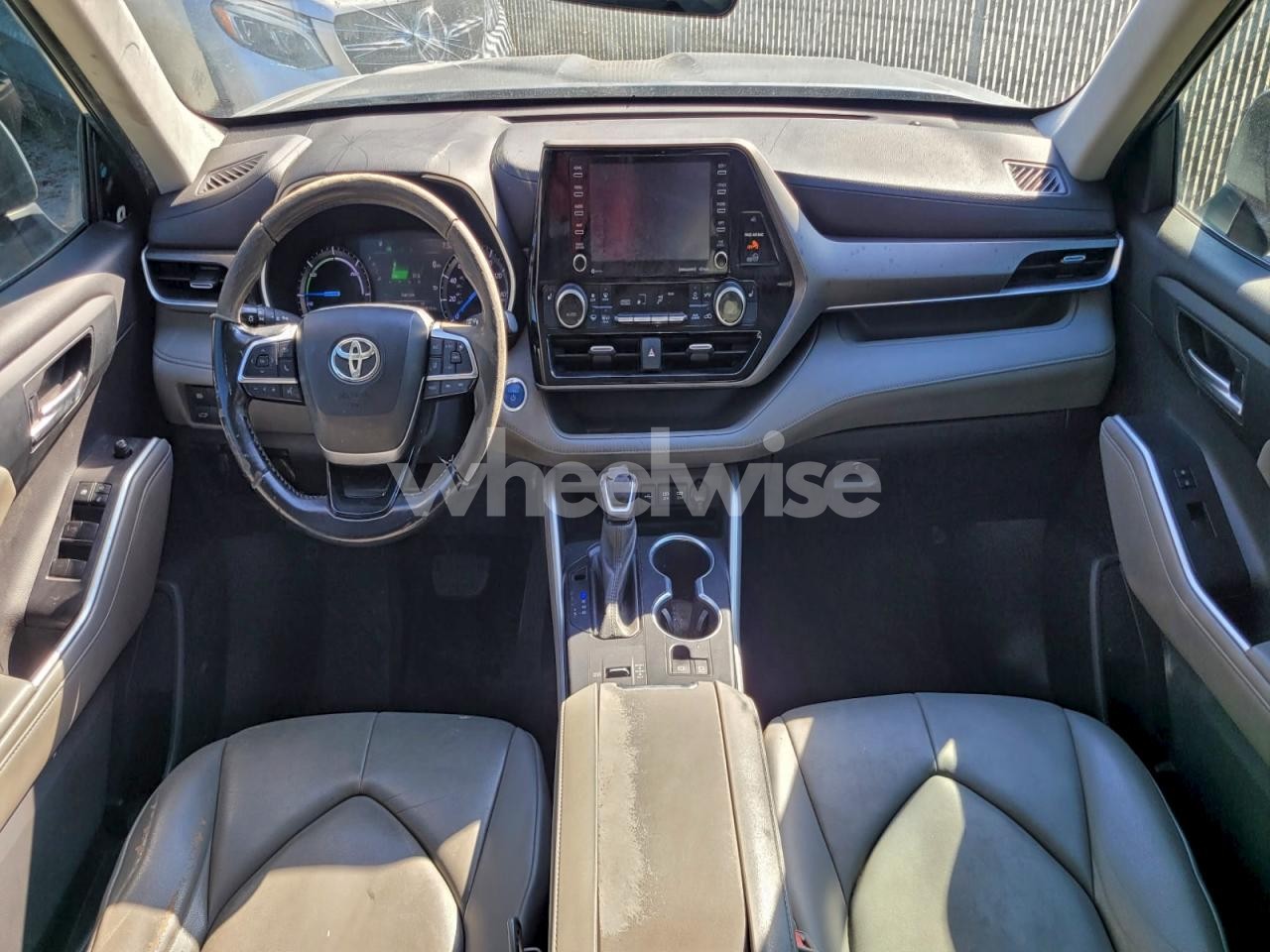 Photo 9 of 2021 TOYOTA HIGHLANDER HYBRID XLE (VIN 5TDHARAH1MS009611)