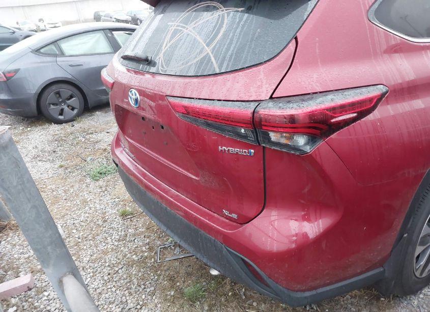 Photo 16 of 2020 Toyota Highlander HYBRID XLE (VIN 5TDHARAH4LS502505)