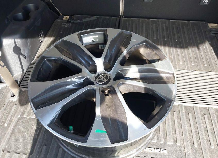 Photo 17 of 2020 Toyota Highlander HYBRID XLE (VIN 5TDHARAH4LS502505)