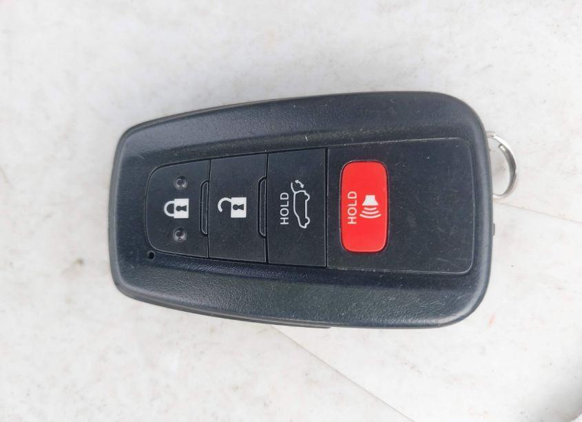 Photo 11 of 2021 Toyota Highlander HYBRID XLE (VIN 5TDHARAH8MS509197)