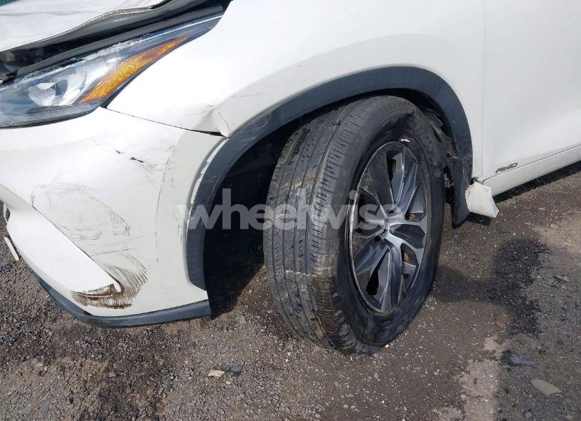Photo 19 of 2020 Toyota Highlander HYBRID XLE (VIN 5TDHBRCH3LS510590)