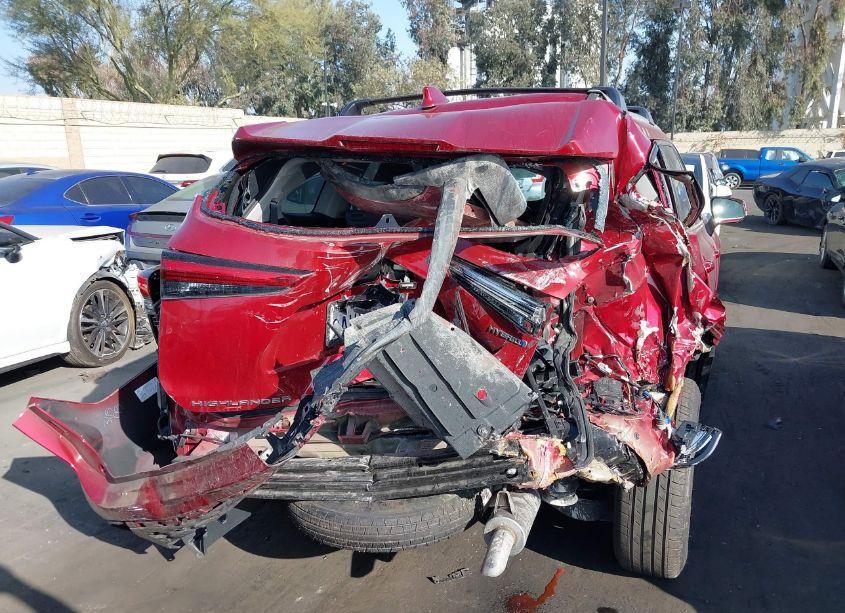 Photo 16 of 2022 Toyota Highlander HYBRID XLE (VIN 5TDHBRCH3NS552163)