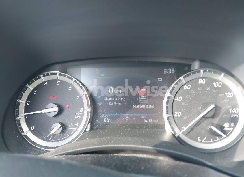 Photo 7 of 2022 Toyota Highlander XLE (VIN 5TDHZRAH2NS545946)