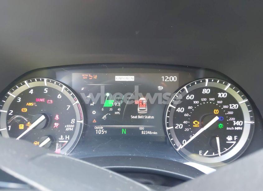 Photo 7 of 2021 Toyota Highlander XLE (VIN 5TDHZRAH3MS525400)