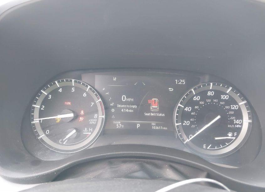 Photo 7 of 2021 Toyota Highlander XLE (VIN 5TDHZRBH2MS535768)